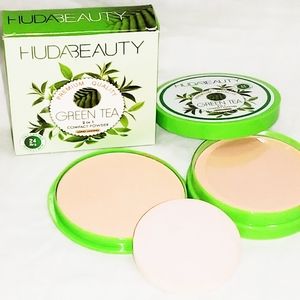 Compact powder green tea